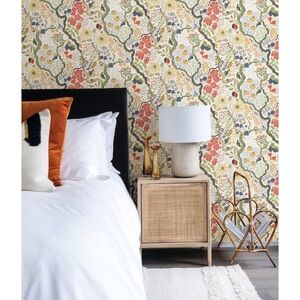 LINA II Anthropologie Ann Green Statement Floral Pattern Wallpaper Two Rolls